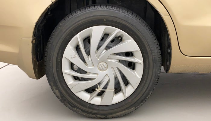 2016 Maruti Ertiga VXI AT, Petrol, Automatic, 65,408 km, Right Rear Wheel