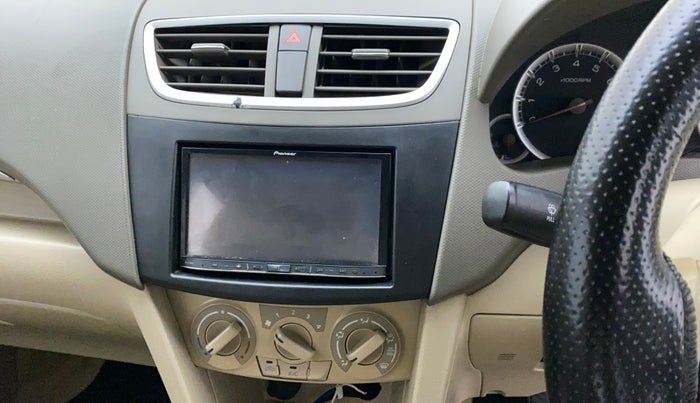 2016 Maruti Ertiga VXI AT, Petrol, Automatic, 65,408 km, Infotainment system - Button has minor damage