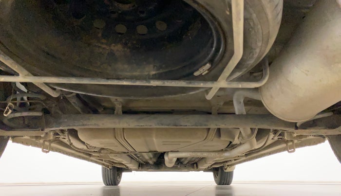 2016 Maruti Ertiga VXI AT, Petrol, Automatic, 65,408 km, Rear Underbody