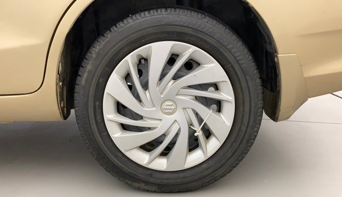 2016 Maruti Ertiga VXI AT, Petrol, Automatic, 65,408 km, Left Rear Wheel