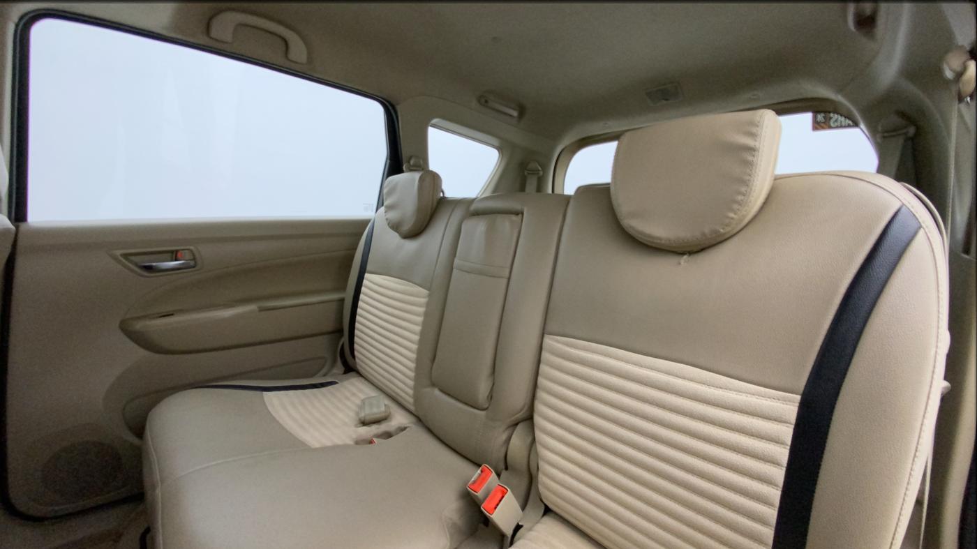 2016 Maruti Ertiga VXI AT, Petrol, Automatic, 65,408 km, Right Side Rear Door Cabin