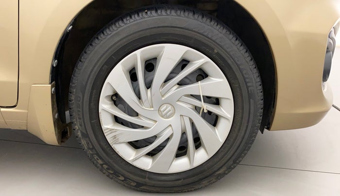 2016 Maruti Ertiga VXI AT, Petrol, Automatic, 65,408 km, Right Front Wheel