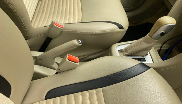 2016 Maruti Ertiga VXI AT, Petrol, Automatic, 65,408 km, Gear Lever