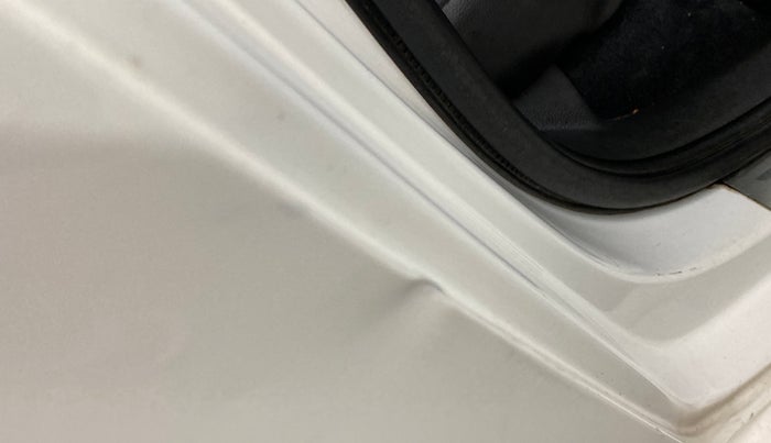 2014 Volkswagen Polo COMFORTLINE 1.2L PETROL, Petrol, Manual, 60,976 km, Right C pillar - Slightly dented