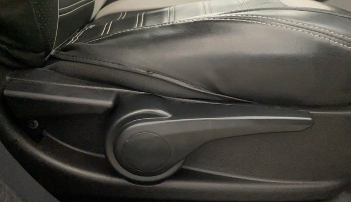 2019 Tata NEXON XZ PLUS PETROL, Petrol, Manual, 64,049 km, Driver Side Adjustment Panel