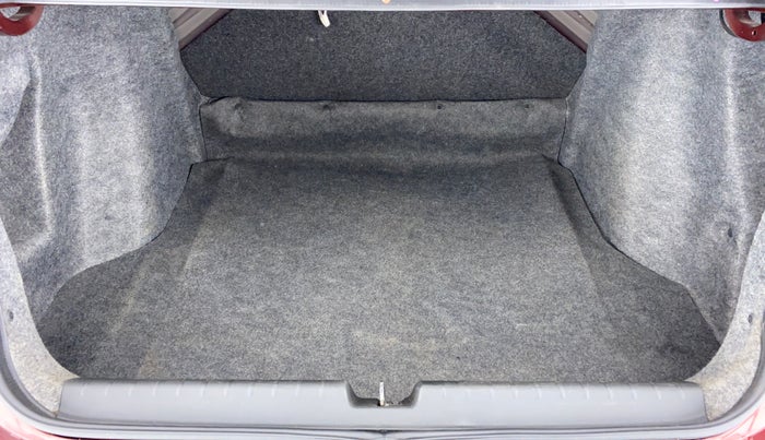 2017 Honda City V MT PETROL, Petrol, Manual, 26,466 km, Boot Inside