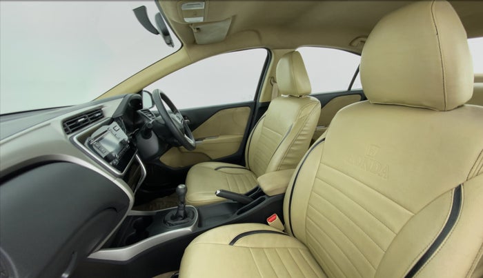 2017 Honda City V MT PETROL, Petrol, Manual, 26,466 km, Right Side Front Door Cabin