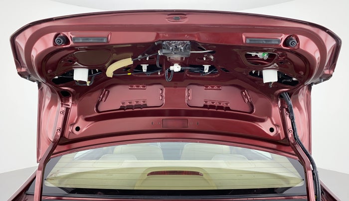 2017 Honda City V MT PETROL, Petrol, Manual, 26,466 km, Boot Door Open