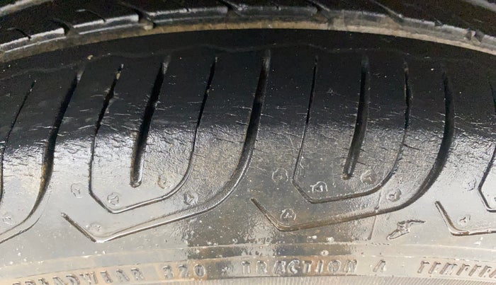 2013 Hyundai i20 MAGNA 1.2, Petrol, Manual, 90,911 km, Left Rear Tyre Tread