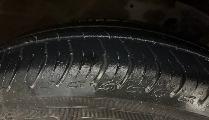 2024 Maruti New Wagon-R VXI CNG 1.0, CNG, Manual, 19,545 km, Right Front Tyre Tread