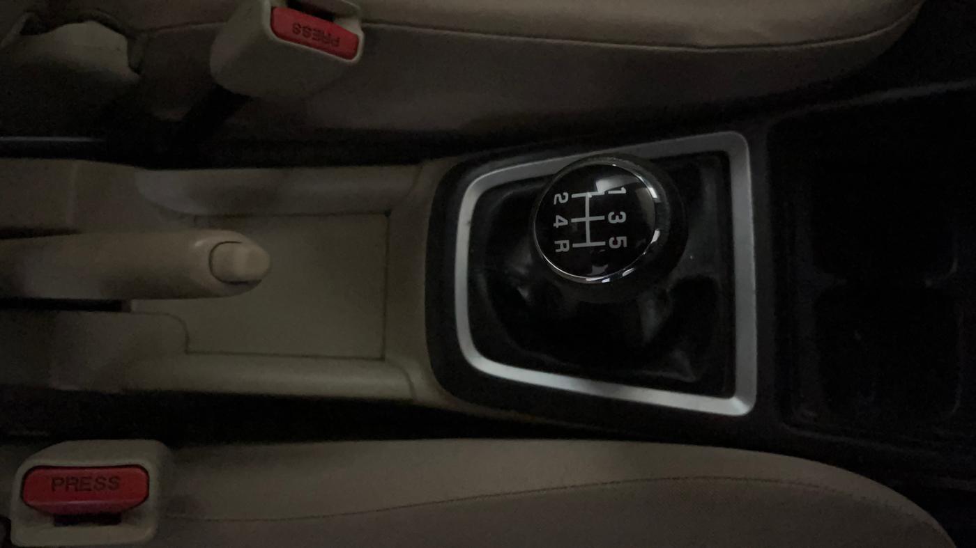 2018 Maruti Dzire LXI, Petrol, Manual, 86,697 km, Gear Lever