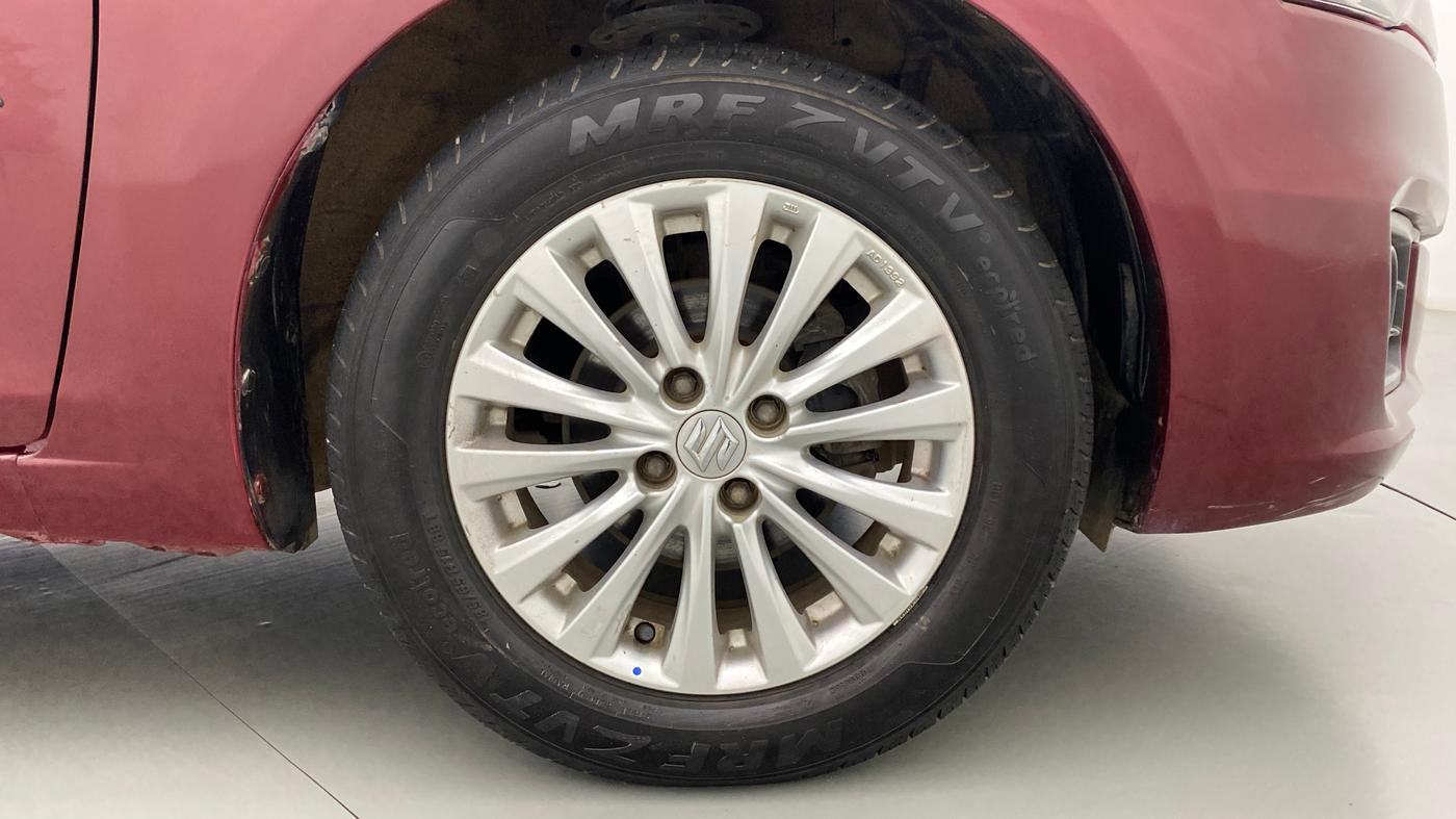 2015 Maruti Ciaz ZXI AT, Petrol, Automatic, 75,642 km, Right Front Wheel