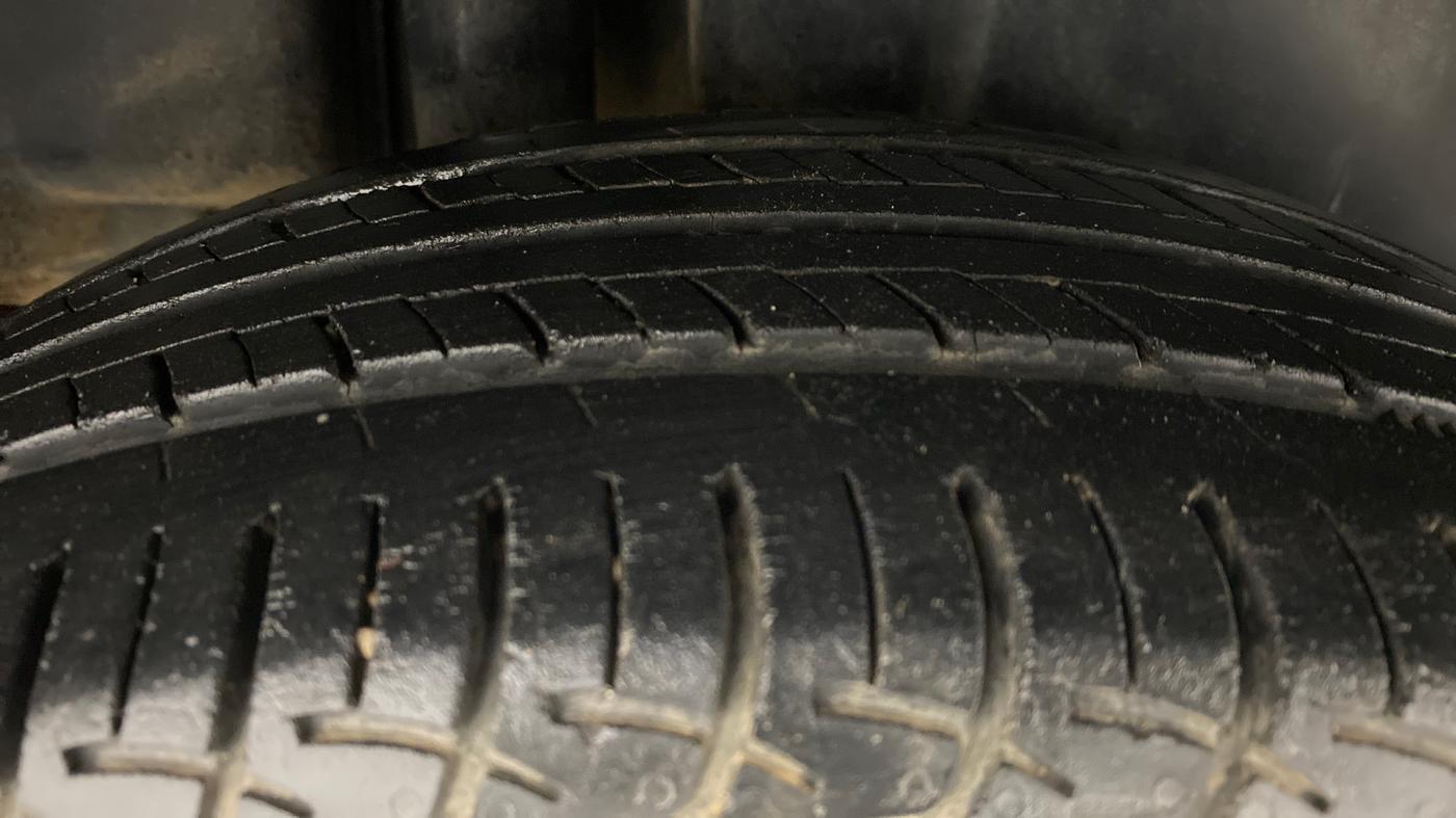 2015 Maruti Ciaz ZXI AT, Petrol, Automatic, 75,642 km, Right Rear Tyre Tread
