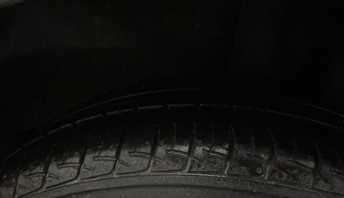 2015 Hyundai Grand i10 SPORTZ 1.2 KAPPA VTVT, Petrol, Manual, 55,078 km, Left Rear Tyre Tread