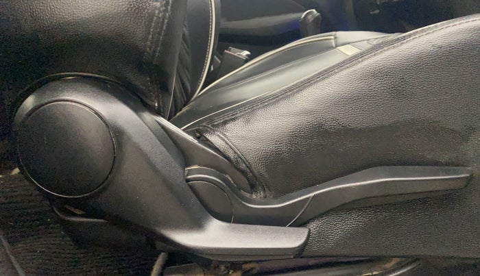 2021 Maruti Swift VXI, Petrol, Manual, 53,471 km, Driver Side Adjustment Panel