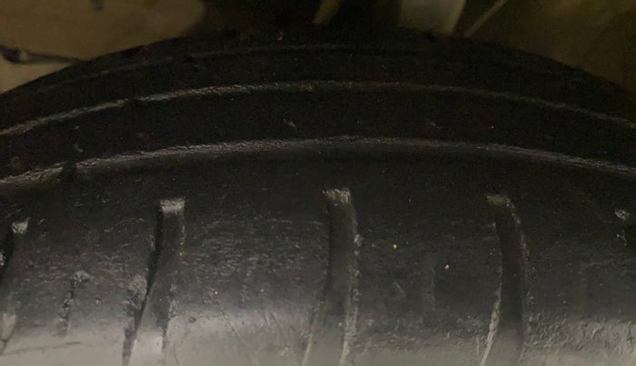 2021 Maruti Swift VXI, Petrol, Manual, 53,471 km, Left Front Tyre Tread