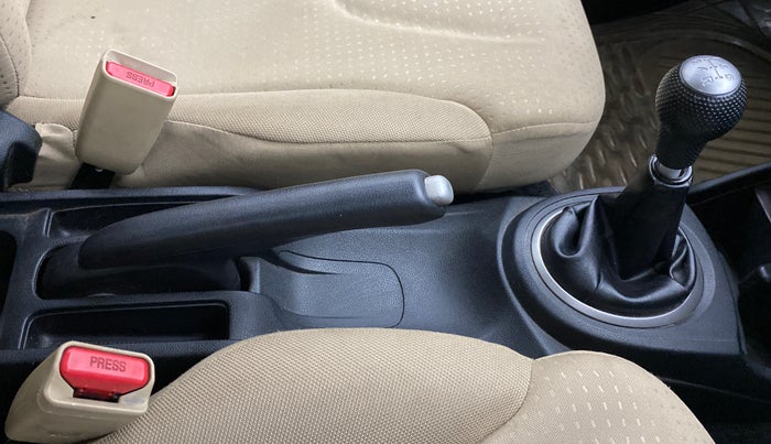 2012 Honda Jazz 1.2 SELECT I VTEC, Petrol, Manual, 69,125 km, Gear Lever