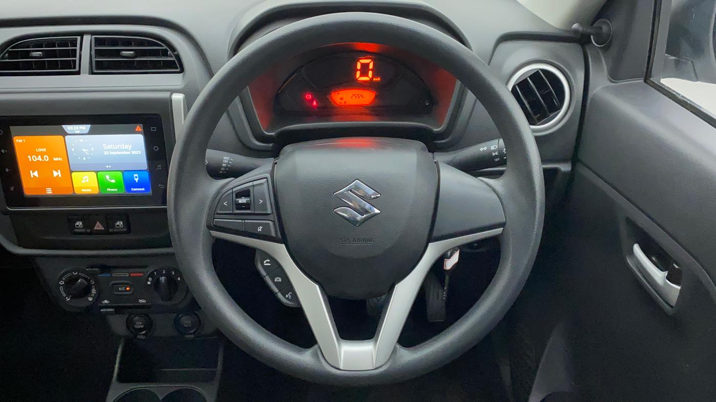 2022 Maruti Alto K10 VXI PLUS, Petrol, Manual, 2,554 km, Steering Wheel Close Up