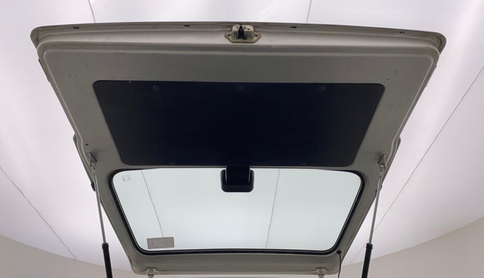 2017 Maruti OMNI E 8 STR, Petrol, Manual, 47,555 km, Boot Door Open