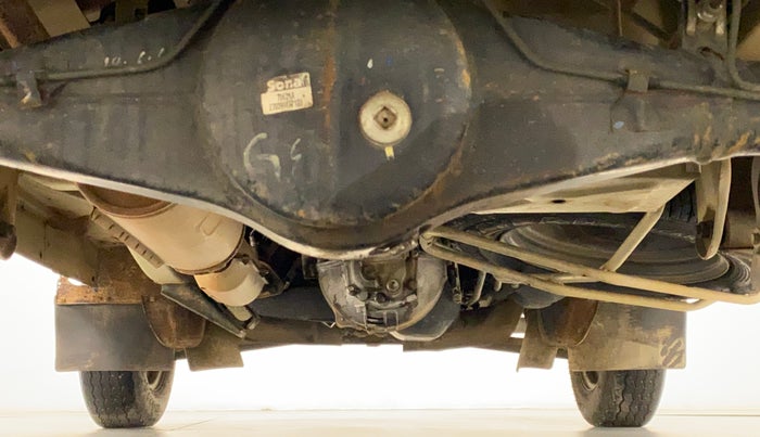 2017 Maruti OMNI E 8 STR, Petrol, Manual, 47,555 km, Rear Underbody