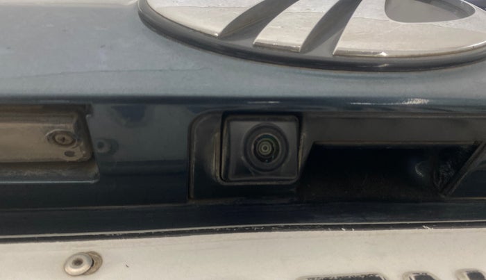 2021 Mahindra XUV300 W8 (O) 1.5 DIESEL, Diesel, Manual, 46,056 km, Parking Camera
