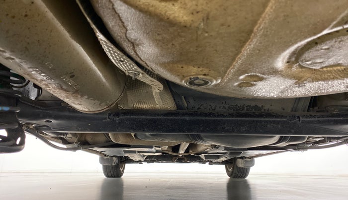 2016 Volkswagen Vento HIGHLINE TDI AT, Diesel, Automatic, 69,171 km, Rear Underbody