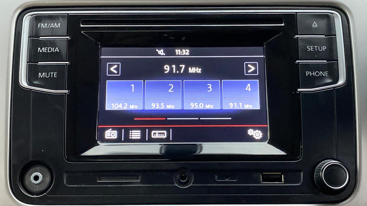 2016 Volkswagen Vento HIGHLINE TDI AT, Diesel, Automatic, 69,171 km, Infotainment System