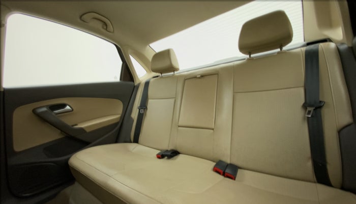 2016 Volkswagen Vento HIGHLINE TDI AT, Diesel, Automatic, 69,171 km, Right Side Rear Door Cabin