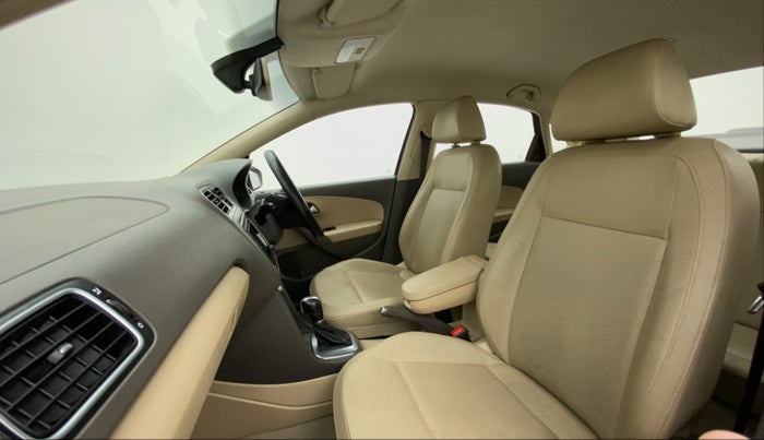 2016 Volkswagen Vento HIGHLINE TDI AT, Diesel, Automatic, 69,171 km, Right Side Front Door Cabin