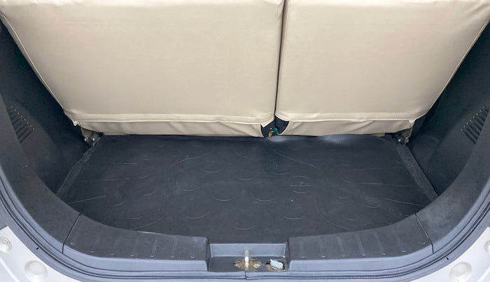 2018 Maruti Wagon R 1.0 VXI, Petrol, Manual, 39,669 km, Boot Inside