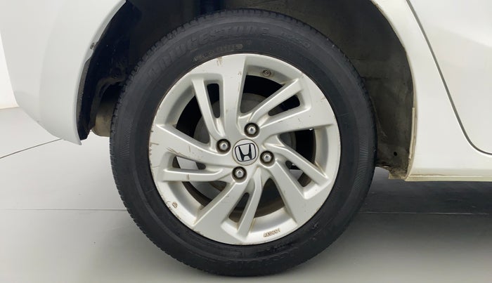2015 Honda Jazz 1.2 V AT, Petrol, Automatic, 43,044 km, Right Rear Wheel