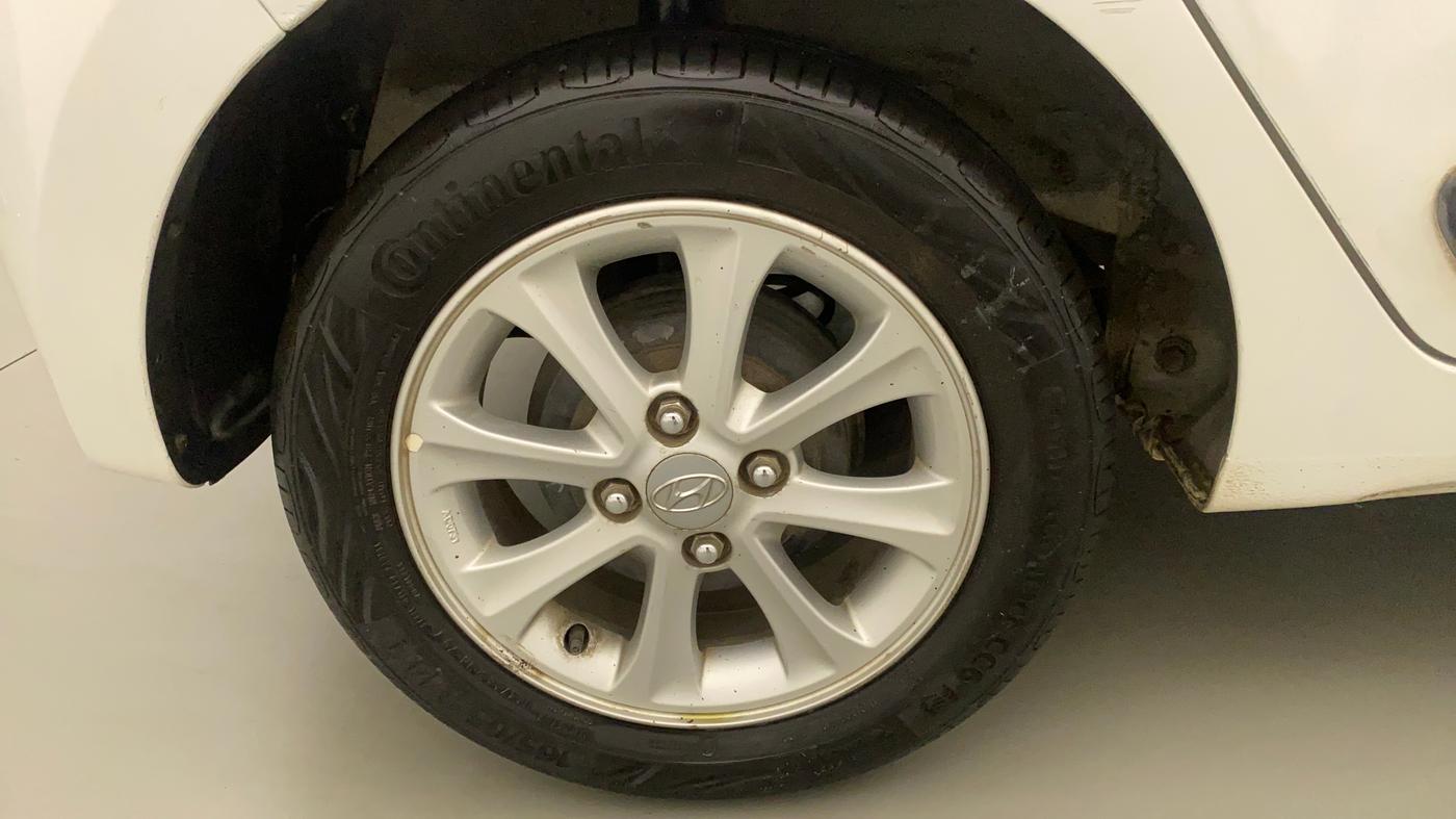 2014 Hyundai Grand i10 ASTA AT 1.2 KAPPA VTVT, Petrol, Automatic, 68,805 km, Right Rear Wheel