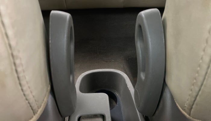 2012 Hyundai i10 MAGNA 1.2 KAPPA2, Petrol, Manual, 20,652 km, Driver Side Adjustment Panel
