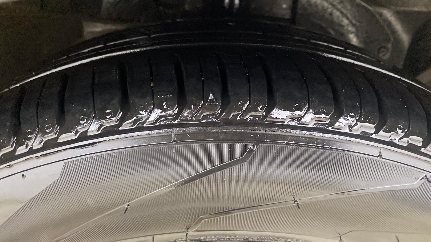 2019 Ford FREESTYLE TITANIUM PLUS 1.2 PETROL, Petrol, Manual, 58,390 km, Right Front Tyre Tread