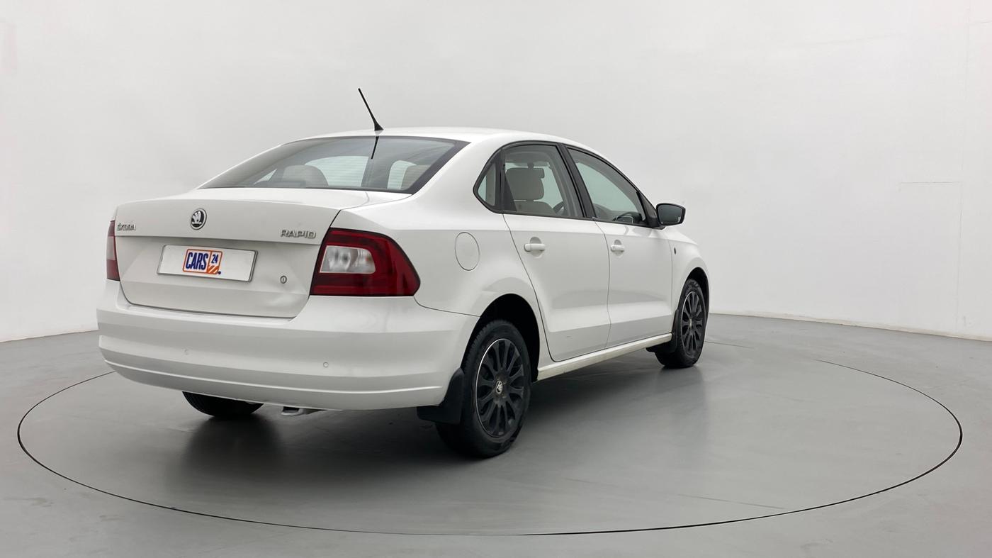 2015 Skoda Rapid ELEGANCE 1.6 MPFI MT, Petrol, Manual, 39,554 km, Right Back Diagonal