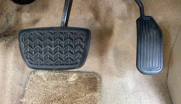 2012 Toyota Camry 2.5L AT, Petrol, Automatic, 67,081 km, Pedals