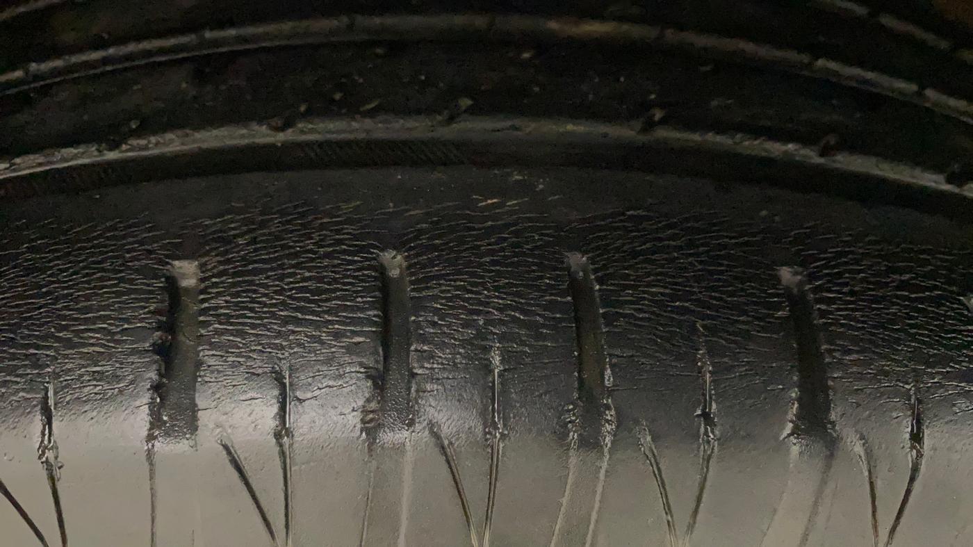 2012 Toyota Camry 2.5L AT, Petrol, Automatic, 67,081 km, Left Front Tyre Tread