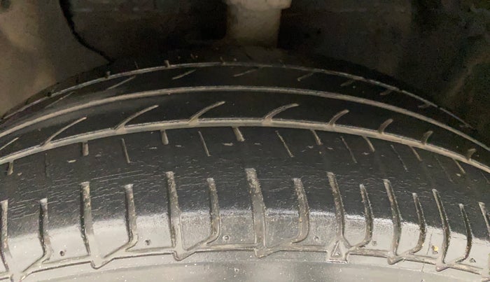 2017 Hyundai Elite i20 ERA 1.2, Petrol, Manual, 38,174 km, Left Front Tyre Tread