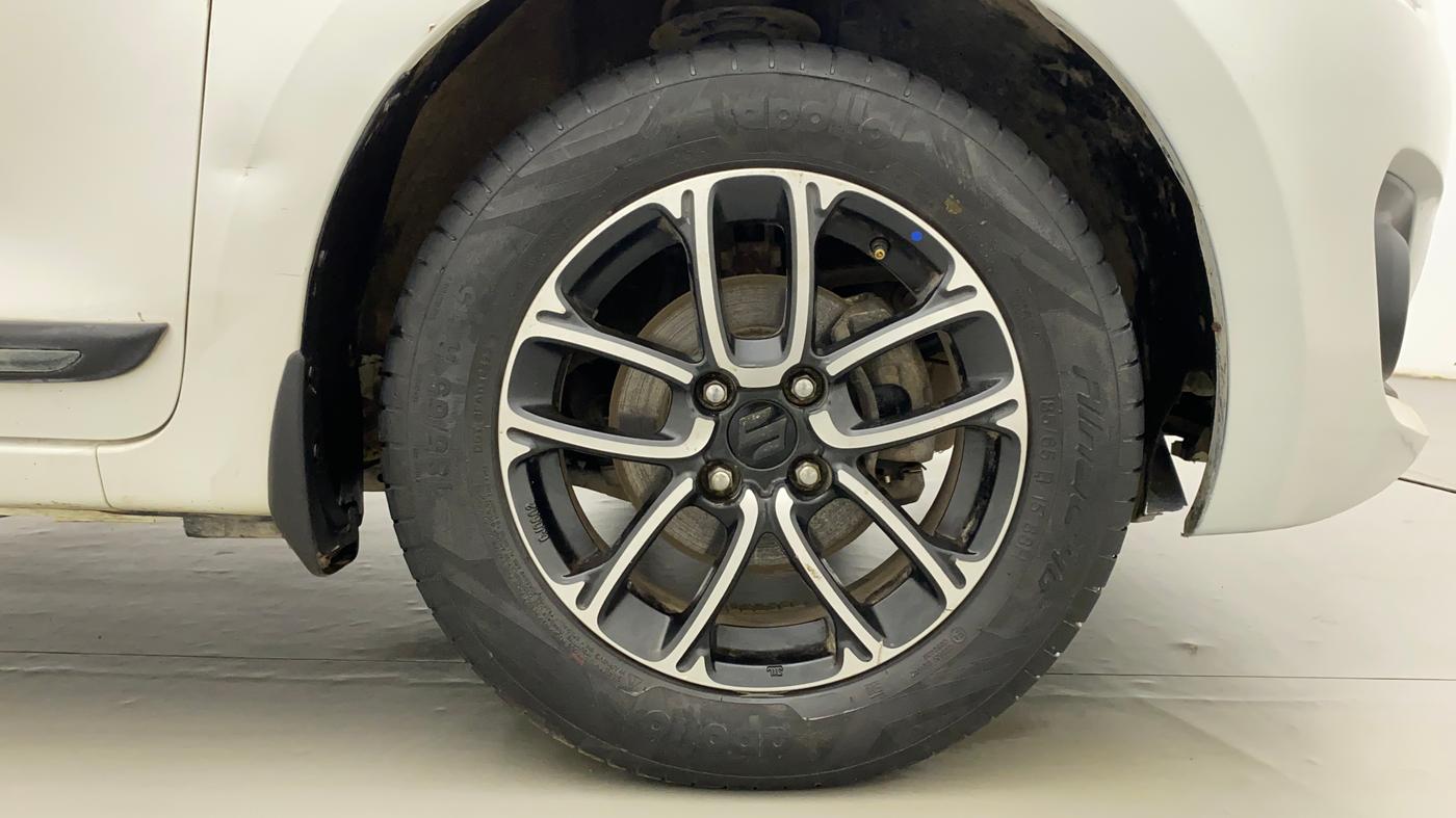 2022 Maruti Swift ZXI PLUS, Petrol, Manual, 25,883 km, Right Front Wheel