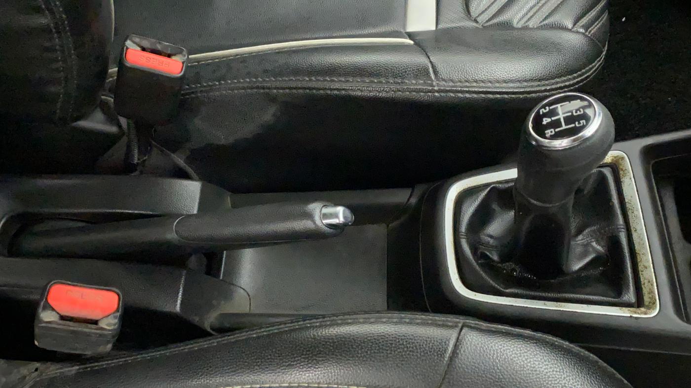 2022 Maruti Swift ZXI PLUS, Petrol, Manual, 25,883 km, Gear Lever