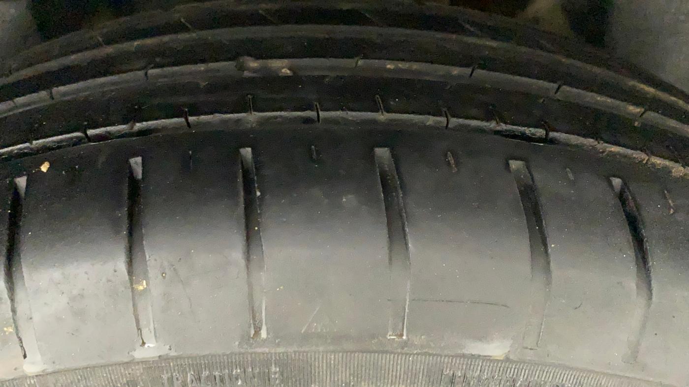 2022 Maruti Swift ZXI PLUS, Petrol, Manual, 25,883 km, Left Rear Tyre Tread