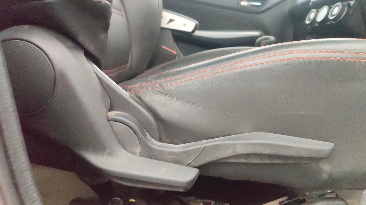 2022 Maruti Swift ZXI AMT, Petrol, Automatic, 21,952 km, Driver Side Adjustment Panel