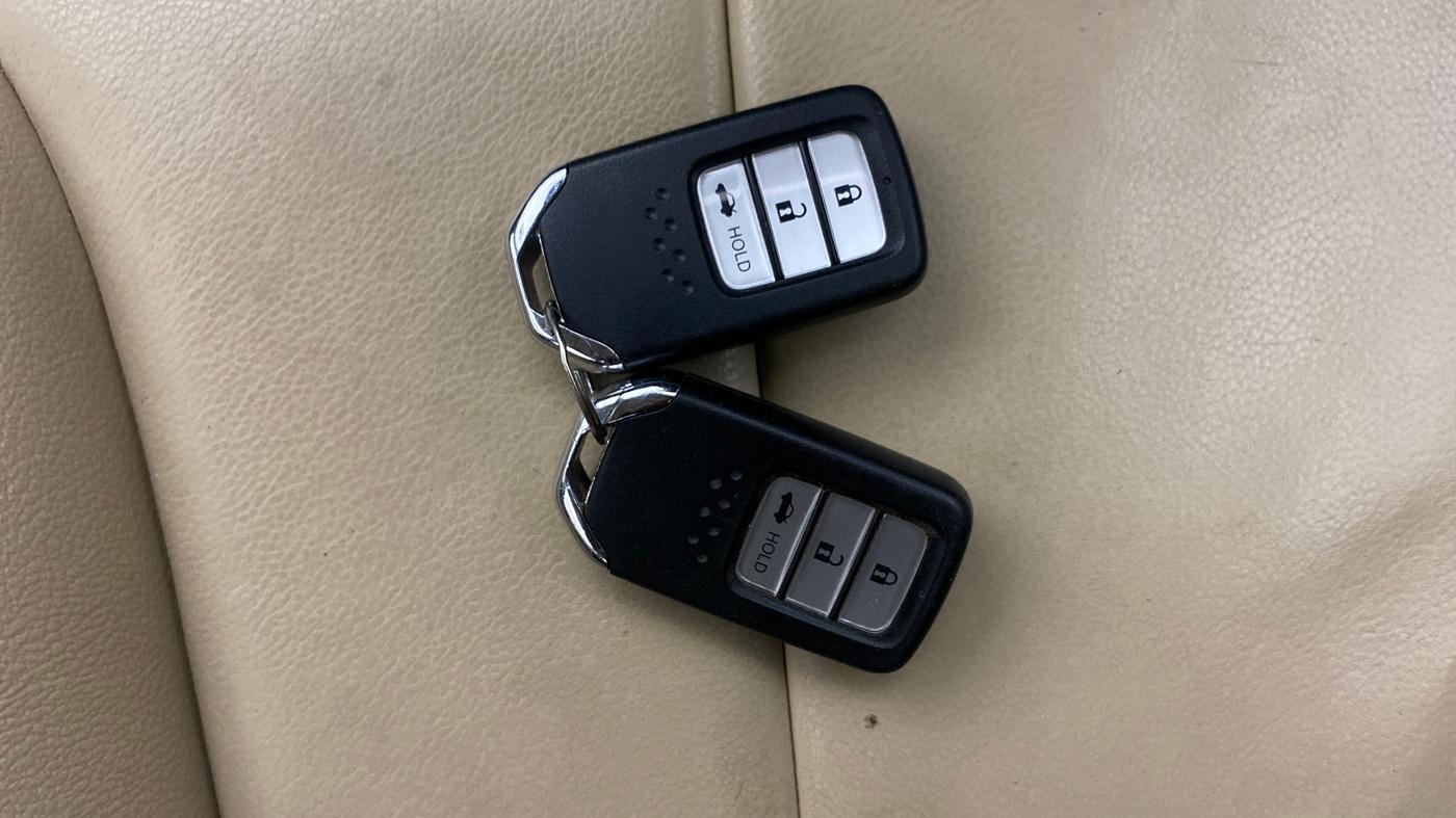 2022 Honda City 1.5L I-VTEC ZX, Petrol, Manual, 45,150 km, Key Close Up