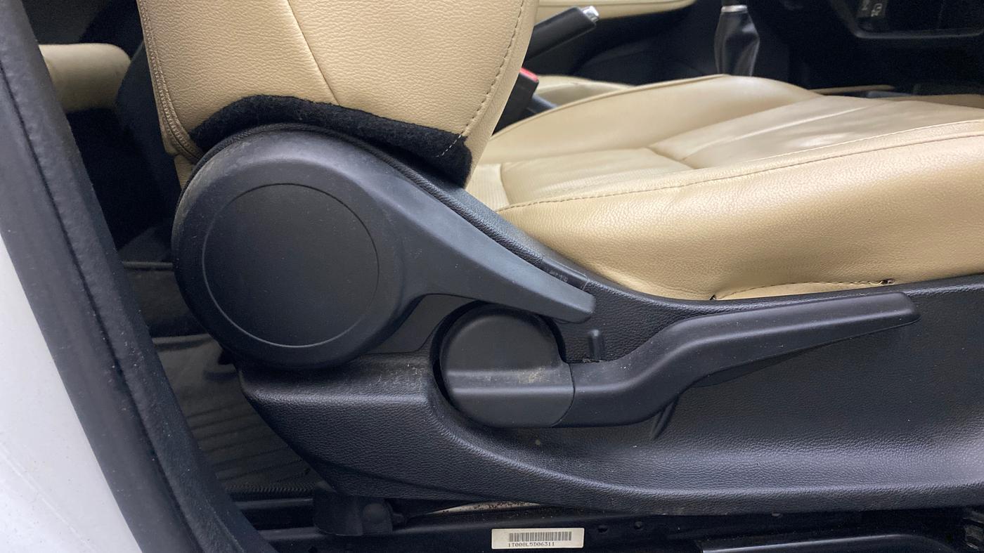 2022 Honda City 1.5L I-VTEC ZX, Petrol, Manual, 45,150 km, Driver Side Adjustment Panel