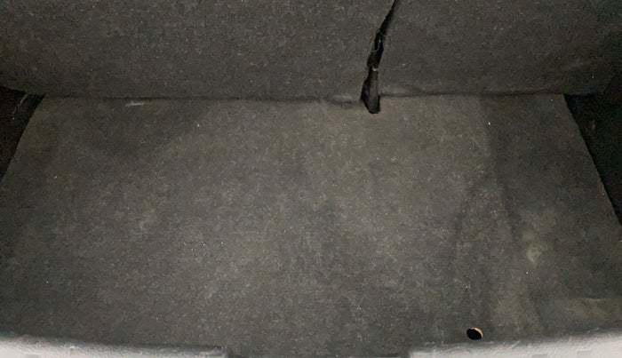 2015 Maruti Swift VXI, Petrol, Manual, 42,514 km, Boot Inside