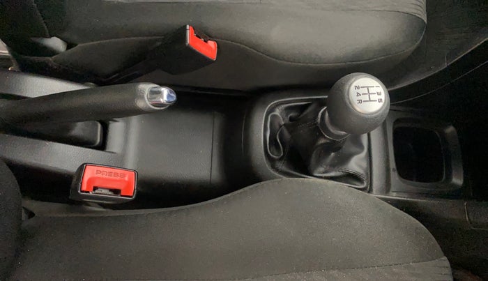 2015 Maruti Swift VXI, Petrol, Manual, 42,514 km, Gear Lever