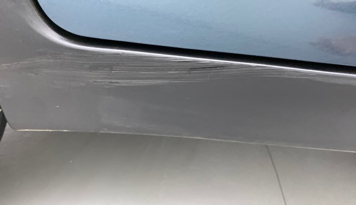 2022 Mahindra XUV300 W6 1.5 DIESEL AMT, Diesel, Automatic, 37,722 km, Right running board - Minor scratches