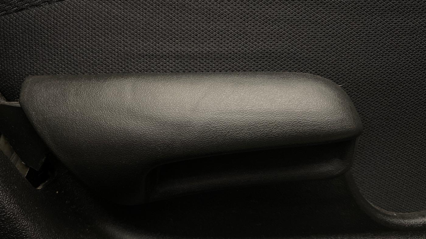 2021 Maruti Vitara Brezza LXI, Petrol, Manual, 20,608 km, Driver Side Adjustment Panel