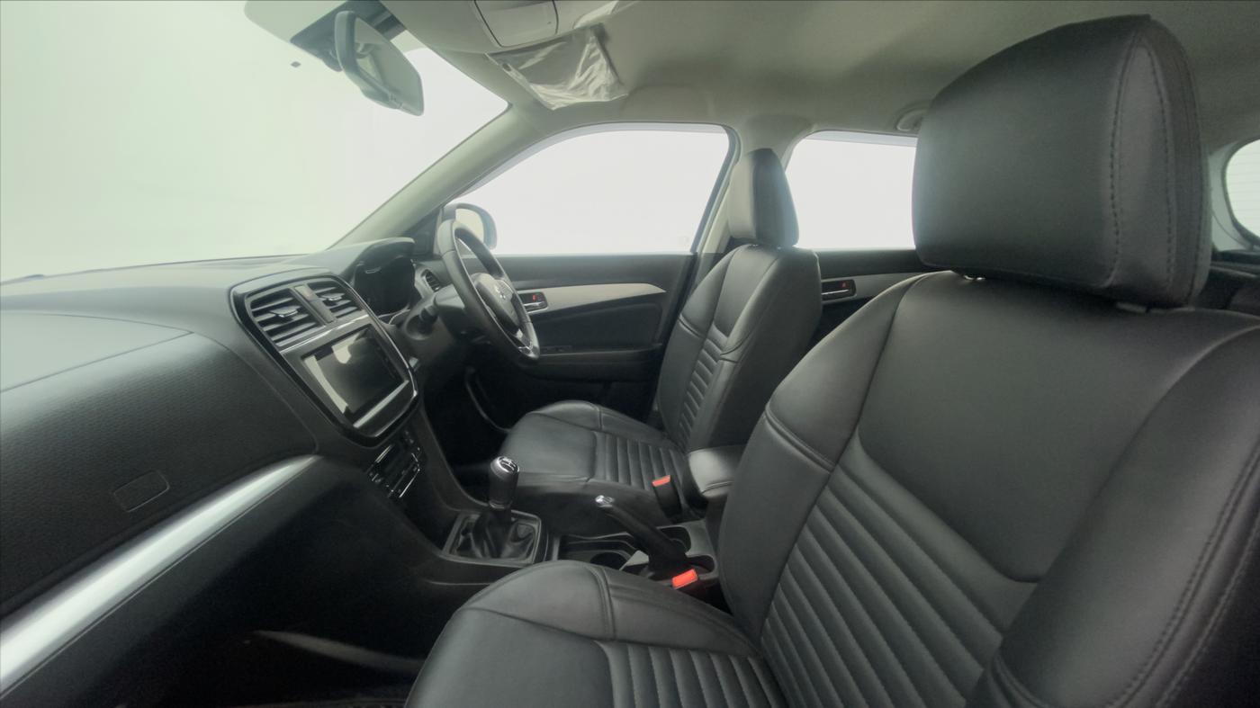 2021 Maruti Vitara Brezza ZXI +, Petrol, Manual, 9,173 km, Right Side Front Door Cabin