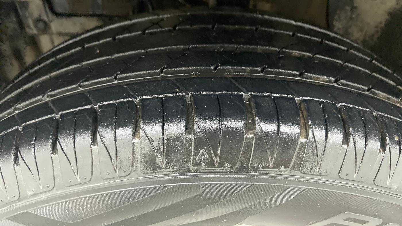 2021 Maruti Vitara Brezza ZXI +, Petrol, Manual, 9,173 km, Left Front Tyre Tread